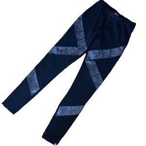 NWOT Star Wars leggings size XS